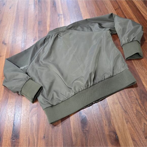 Free People Olive Moss Green Satin Bomber Jacket Pockets Size Small - Picture 2 of 7
